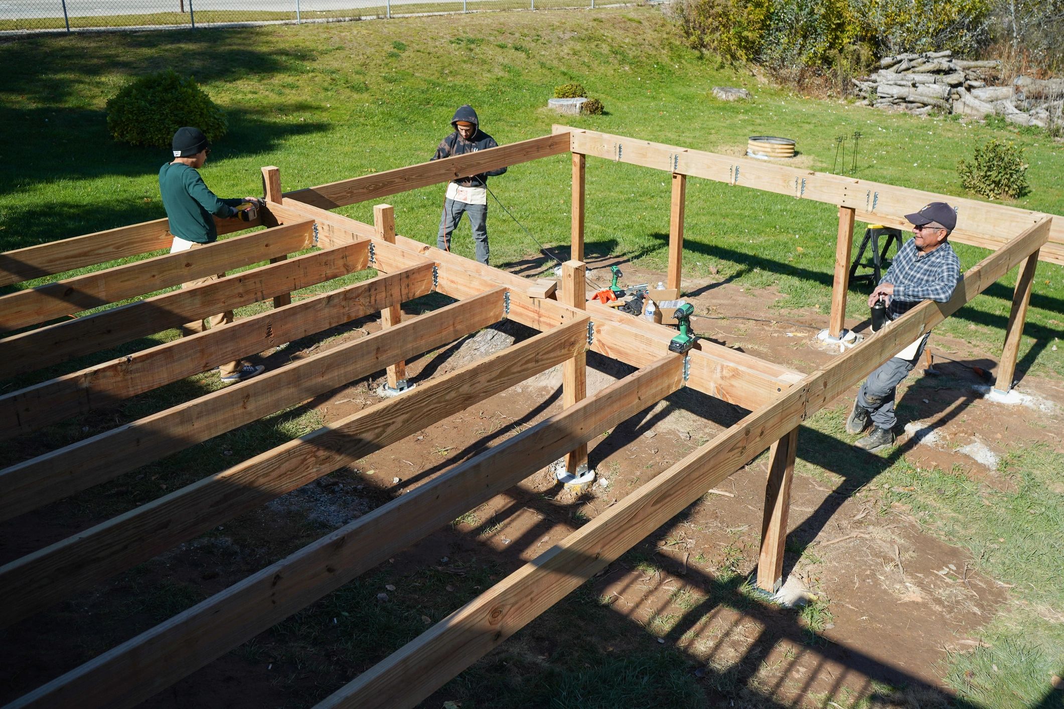 Crew working together on an exterior renovation project
